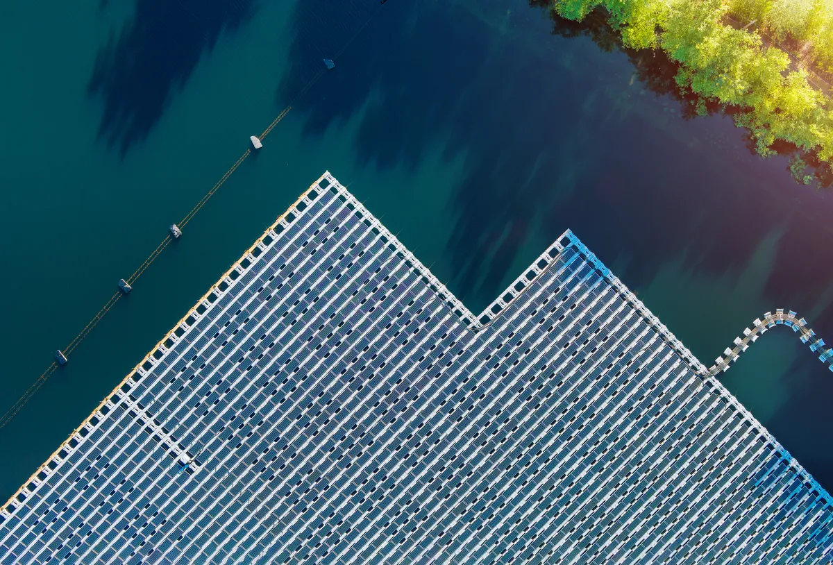 The Ascendance of Floating Solar Farms in Powering the Future 7 Installation of Floating Power Plant
