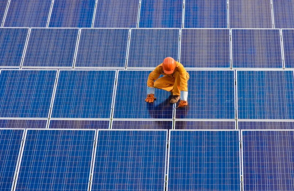 Do Solar Panels Store Energy? - solarpowersystems.org