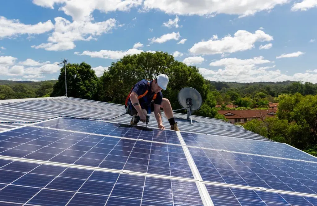 Florida Solar Panels Cost: Review - solarpowersystems.org